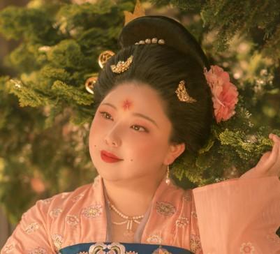 西安汉服120斤妆造怎么选？显瘦款挑这3种