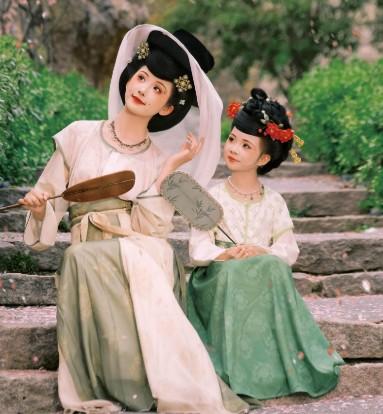 西安妈妈拍的汉服妆造,亲子写真这样安排出片 西安妈妈拍的汉服妆造,亲子写真这样安排出片